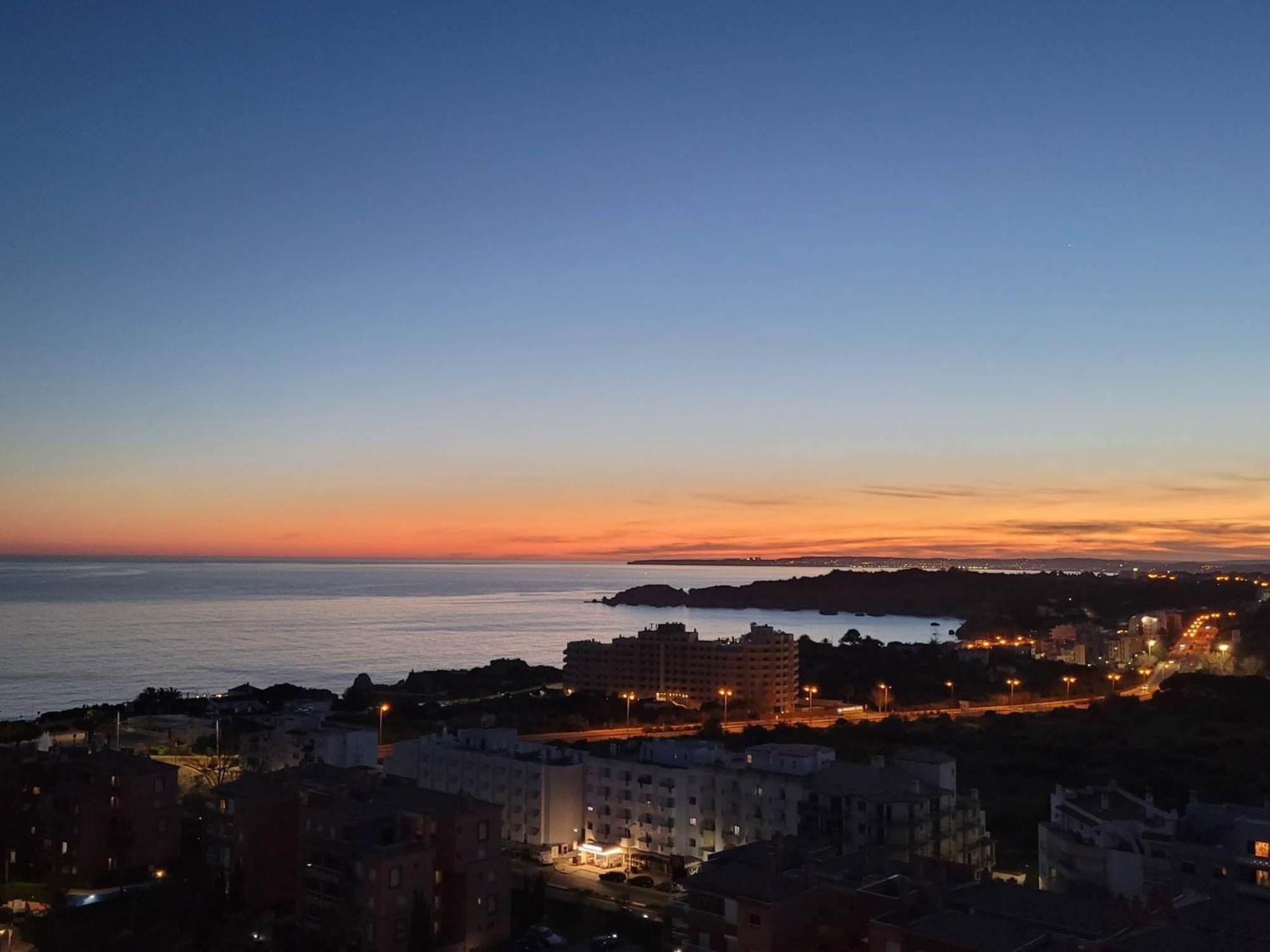 O Wow Sunset Beach And Cliffs View Portimao Exterior photo